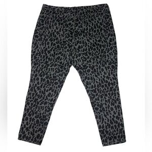 Style & Co Gray and Black Leopard Print Curvy Skinny Leg‎ Jeans NWOT 22W